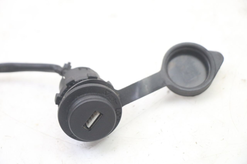 photo de CIGAR LIGHTER SOCKET SYM ORBIT III 3 4T 50 (2021 - 2025) - Component detail