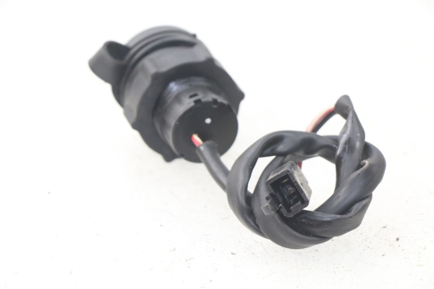 photo de CIGARETTE LIGHTER SOCKET RIDE RACE 2T 50 (2012 - 2017) - Alternative perspective