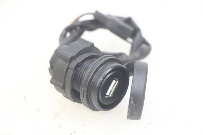 photo de CIGARETTE LIGHTER SOCKET RIDE RACE 2T 50 (2012 - 2017) - Main view