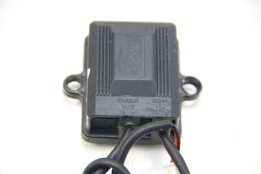 photo de CIGARETTE LIGHTER SOCKET RED ELECTRIC RED E PRO 1 (2017 - 2019) - Zoom on usage condition