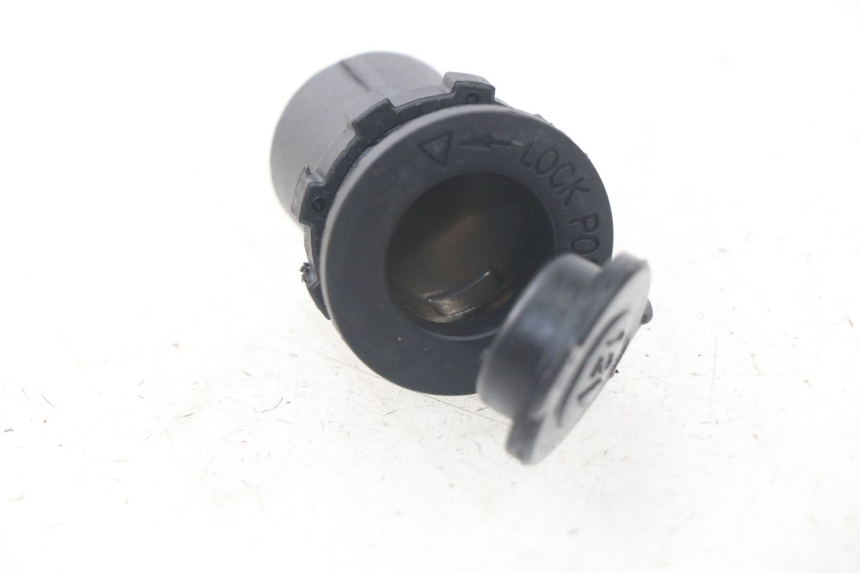 photo de CIGAR LIGHTER SOCKET DAELIM S4 50 (2010 - 2015) - Component detail