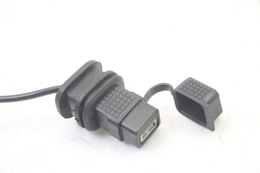 photo de CIGARETTE LIGHTER SOCKET APRILIA SXR 50 (2021 - 2023) - Component detail