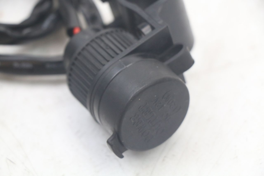 photo de CIGARETTE LIGHTER SOCKET KAWASAKI VERSYS ABS 650 (2015 - 2018) - Product overview