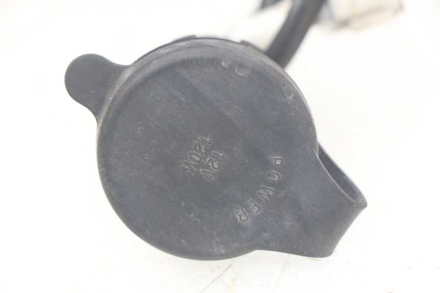 photo de CIGARETTE LIGHTER SOCKET TGB X-MOTION XMOTION 125 (2008 - 2014) - Zoom on usage condition