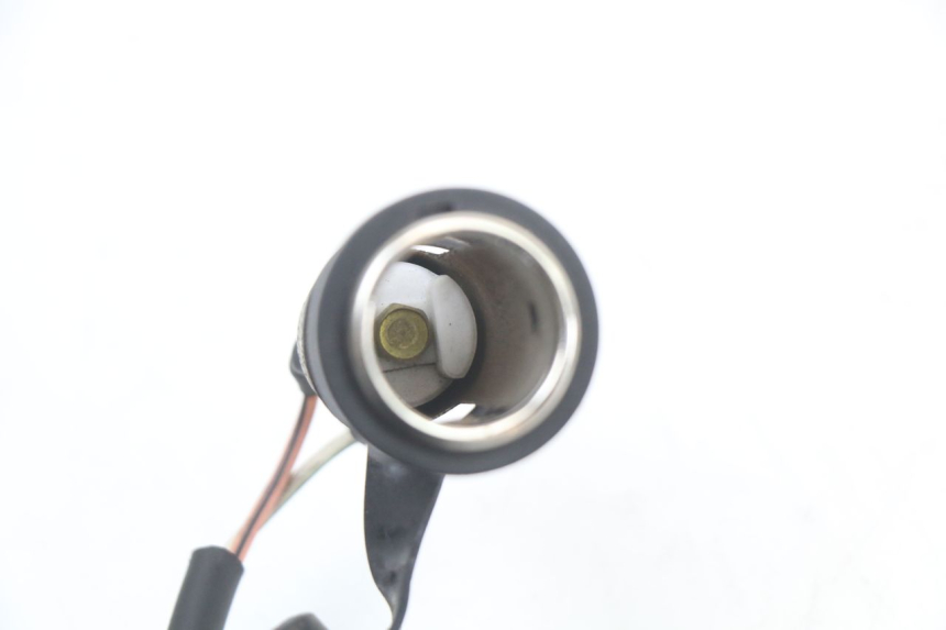 photo de Cigarette lighter socket KYMCO XCITING 250 (2006 - 2009) - Technical close-up