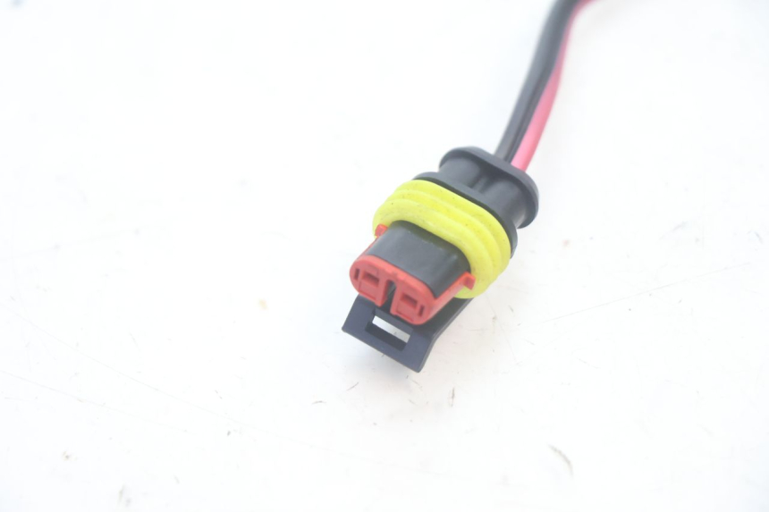 photo de USB SOCKET PIAGGIO MP3 500 (2016 - 2018) - Zoom on usage condition