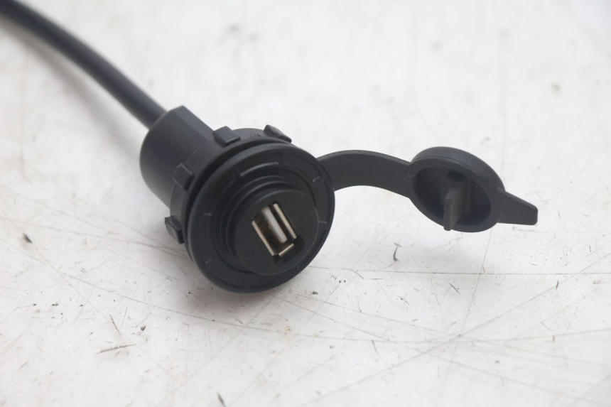 photo de USB SOCKET JM MOTORS R-MAX TECH 50 (2024 - 2026) - Component detail