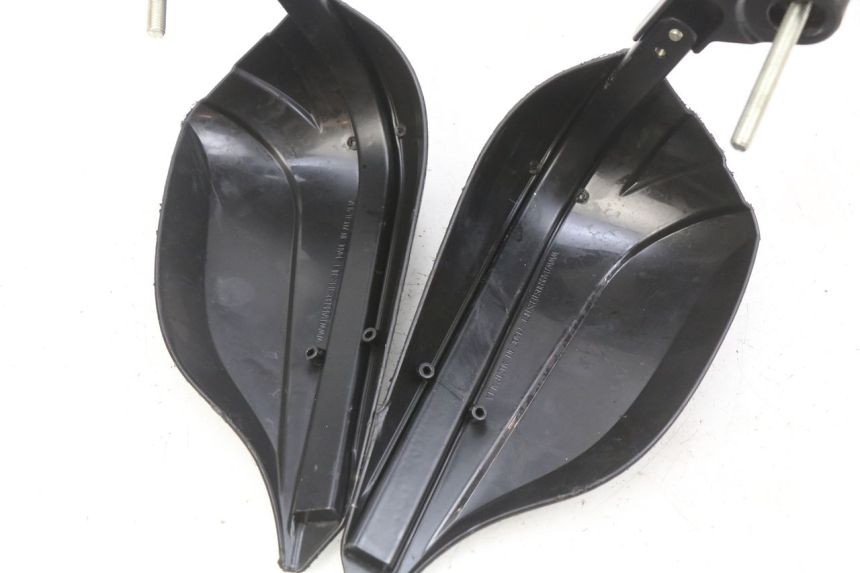 photo de HANDGUARDS HONDA CB R 1000 (2018 - 2023) - Component detail