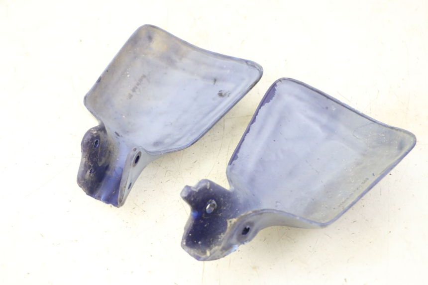 photo de HANDGUARDS APRILIA ETX 125 (1998 - 2002) - Zoom on usage condition