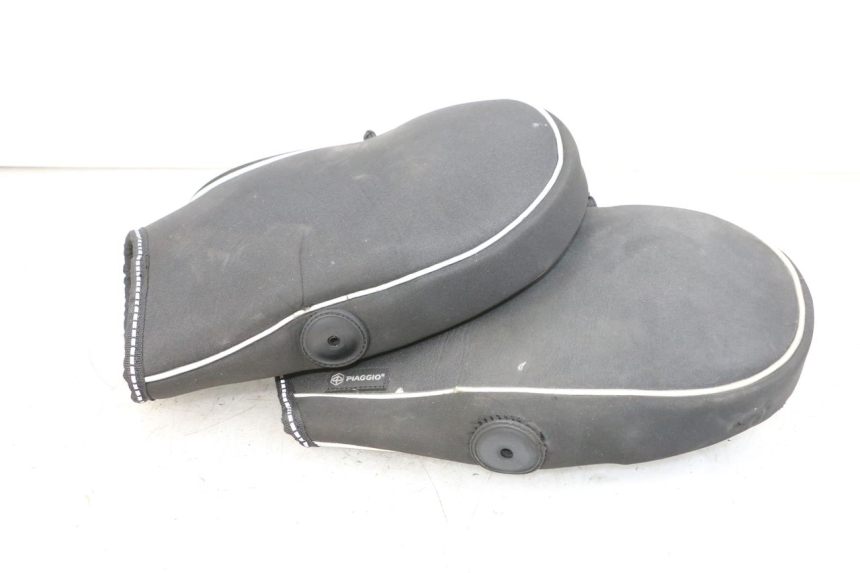 photo de HANDGUARDS PIAGGIO MP3 500 (2016 - 2018) - Zoom on usage condition