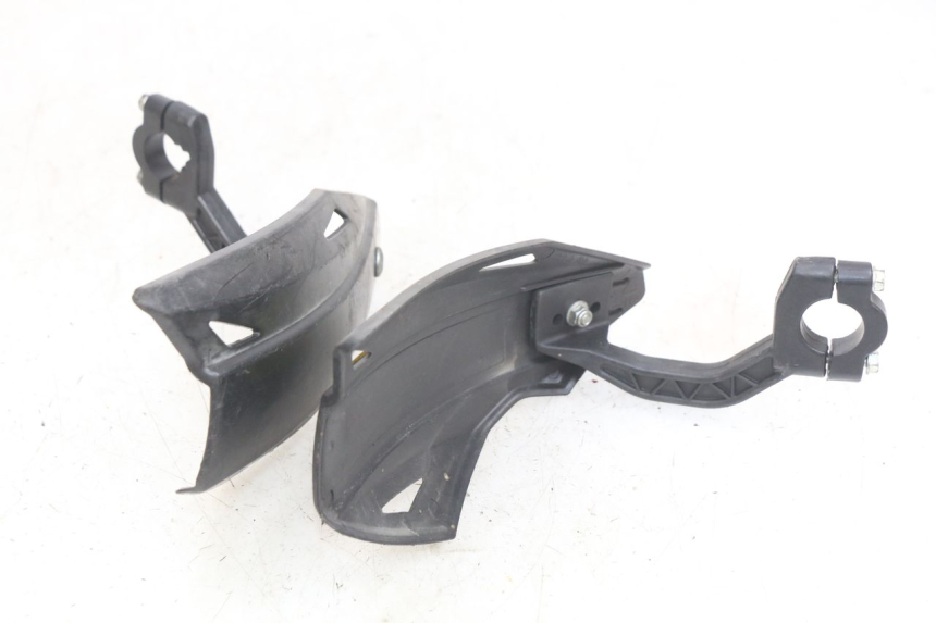 photo de HANDGUARDS SHERCO SM-R 50 (2018 - 2021) - Fixing points details
