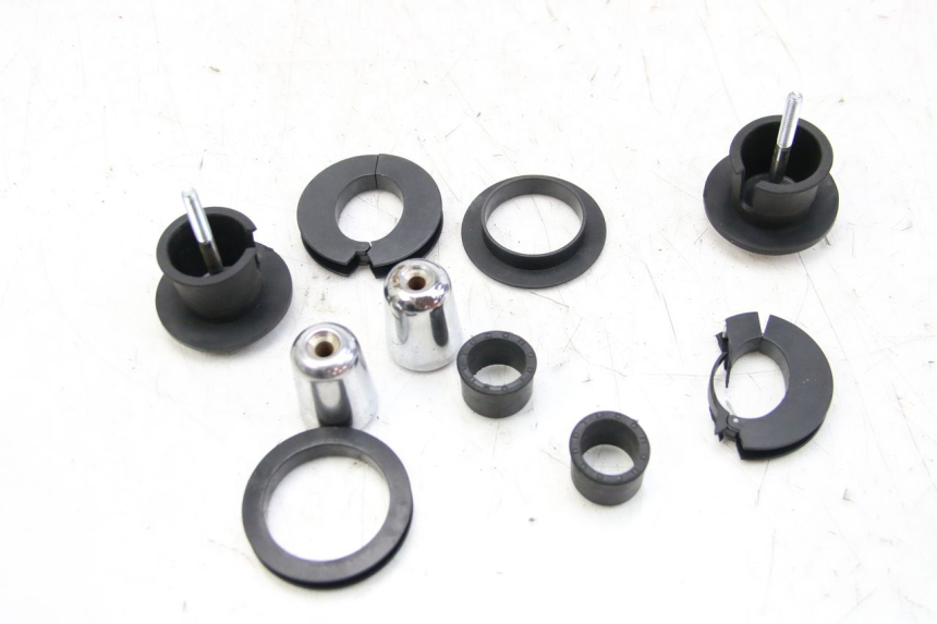 photo de HAND GUARDS PIAGGIO XEVO - X EVO 125 (2007 - 2017) - Zoom on usage condition