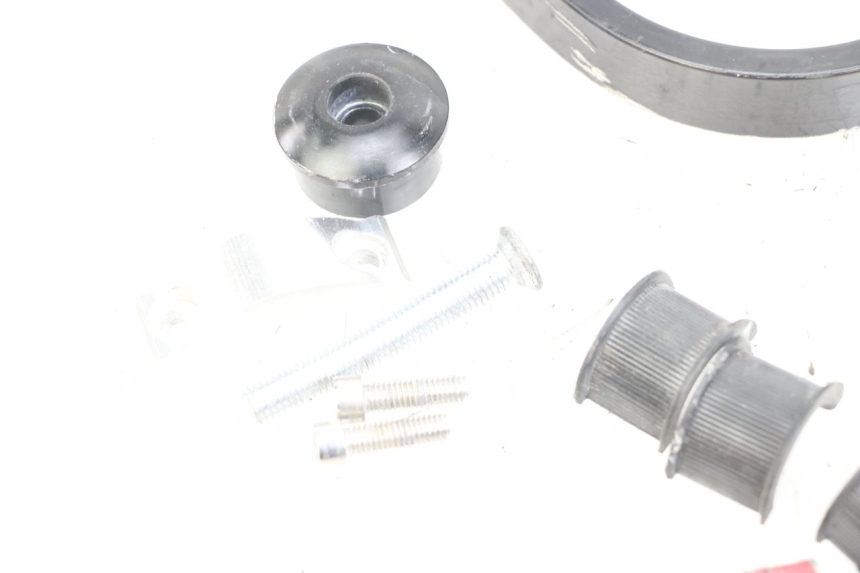 photo de HAND GUARDS YAMAHA XT X 660 (2004 - 2016) - Distinctive features