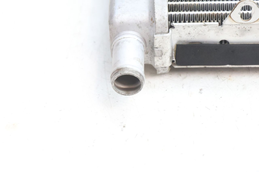photo de COOLANT RADIATOR APRILIA ATLANTIC S 125 (2010 - 2013) - Fixing points details