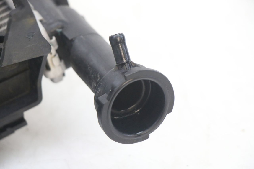 photo de COOLANT RADIATOR BMW S RR ABS S1000RR 1000 (2015 - 2018) - Fixing points details