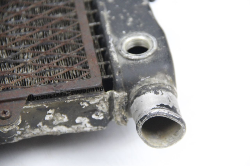 photo de COOLANT RADIATOR HONDA CBR F SC21 1000 (1986 - 1992) - Fixing points details