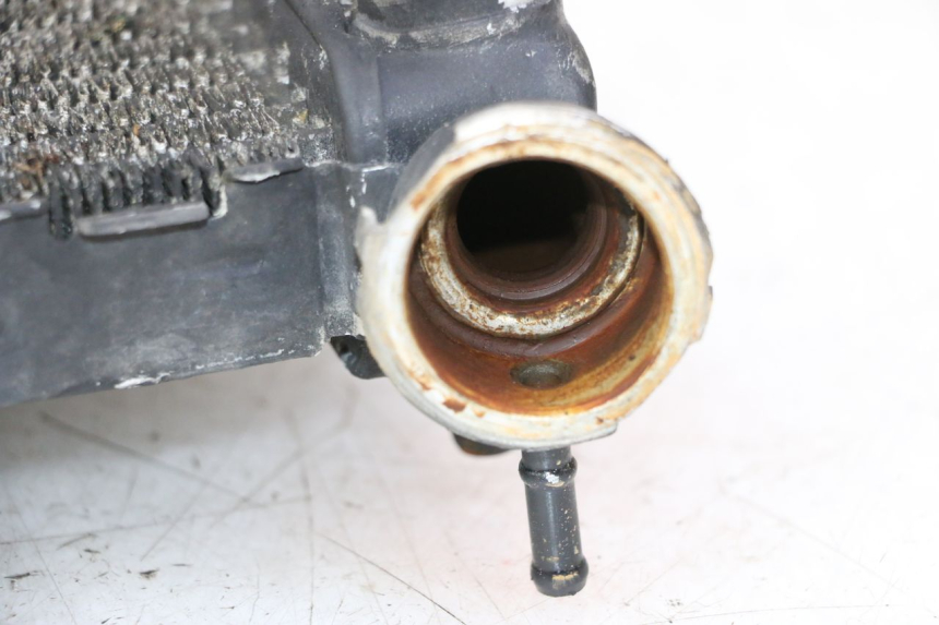 photo de COOLANT RADIATOR HONDA CBR RR FIREBLADE 900 (1992 - 1994) - Additional view of the item