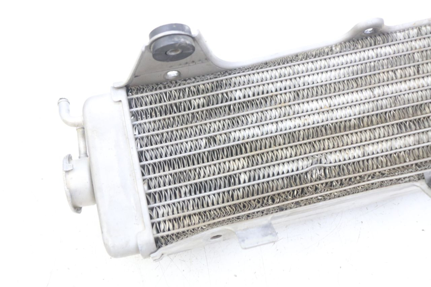 photo de RIGHT RADIATOR HONDA CRF CR-F 450 (2009 - 2012) - Additional view of the item