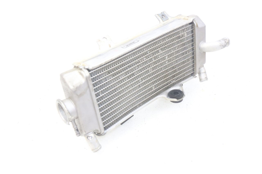 photo de RIGHT RADIATOR HONDA CRF 250 (2010 - 2013) - Zoom on usage condition
