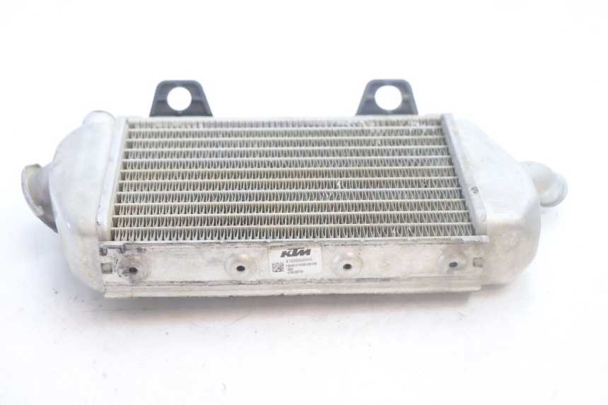 photo de RIGHT COOLANT RADIATOR KTM SX 85 (2018 - 2024) - Technical close-up