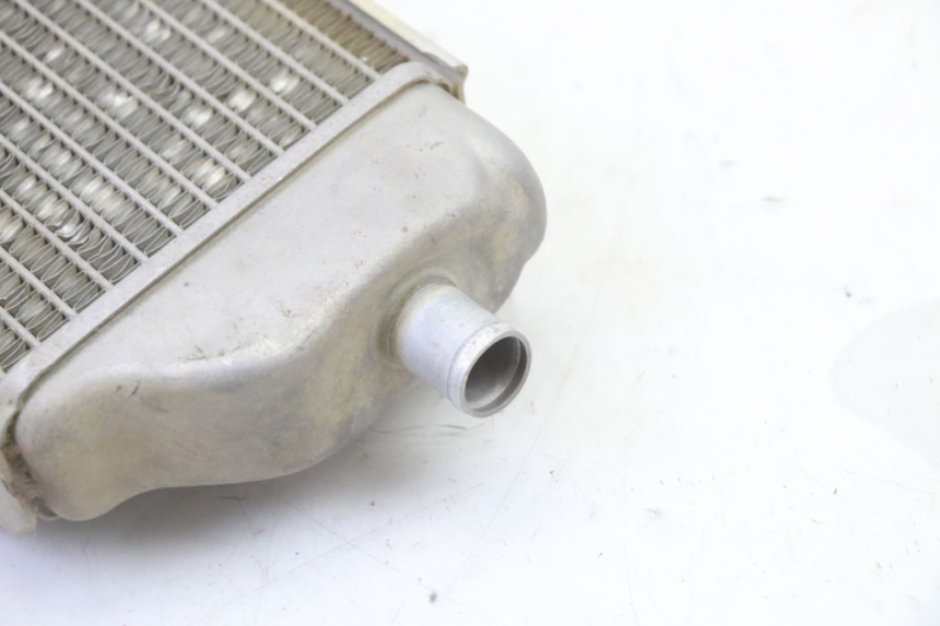 photo de RIGHT COOLANT RADIATOR YAMAHA YZ-F YZF 250 (2014 - 2018) - Surface and material condition