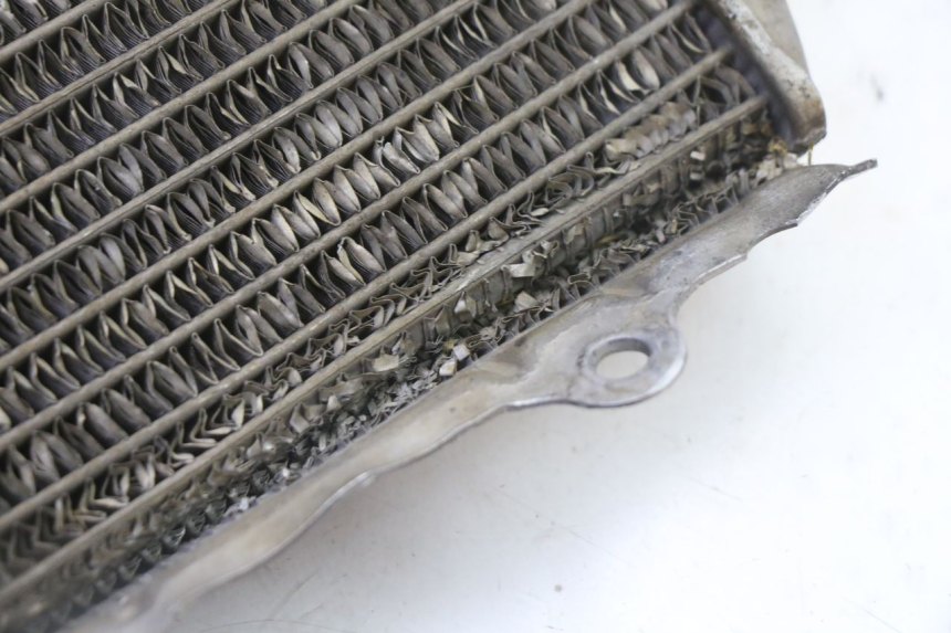 photo de RIGHT COOLANT RADIATOR YAMAHA YZ 125 (1998 - 2005) - Component detail