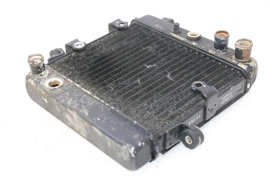 photo de RADIATOR HONDA FES PANTHEON 2T 125 (1998 - 2002) - Technical close-up