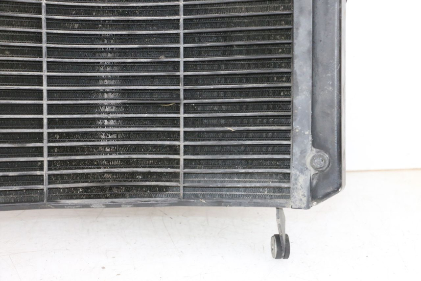 photo de RADIATOR YAMAHA FJR ABS 1300 (2006 - 2012) - Focus on structure