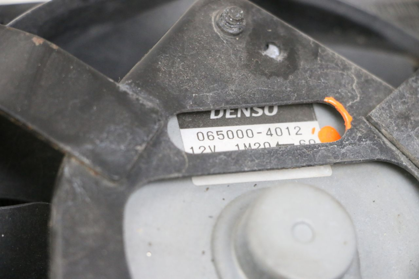 photo de RADIATOR YAMAHA FJR ABS 1300 (2006 - 2012) - Zoom on usage condition