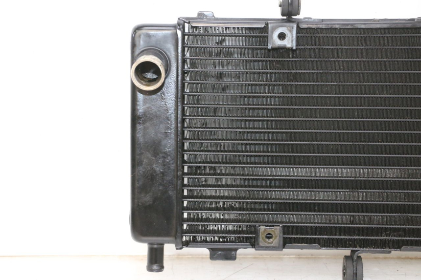 photo de COOLANT RADIATOR YAMAHA FZ6 N FAZER 600 (2004 - 2006) - Surface and material condition