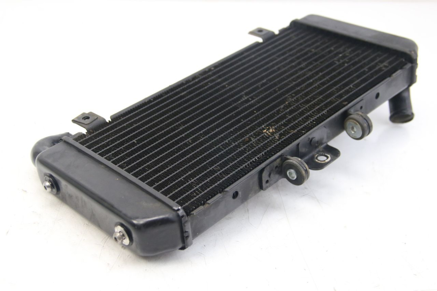 photo de COOLANT RADIATOR YAMAHA FZS FAZER 600 (2001 - 2003) - Surface and material condition