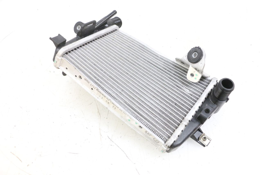photo de LEFT COOLANT RADIATOR BMW R GS 1250 (2021 - 2024) - Zoom on usage condition