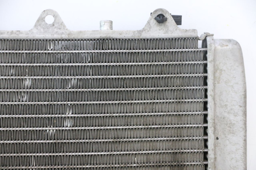 photo de COOLANT RADIATOR GILERA GP 800 (2007 - 2013) - Fixing points details