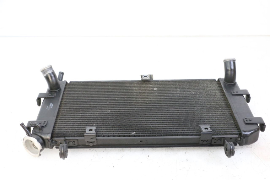photo de RADIATOR SUZUKI GSR 750 (2011 - 2017) - Surface and material condition