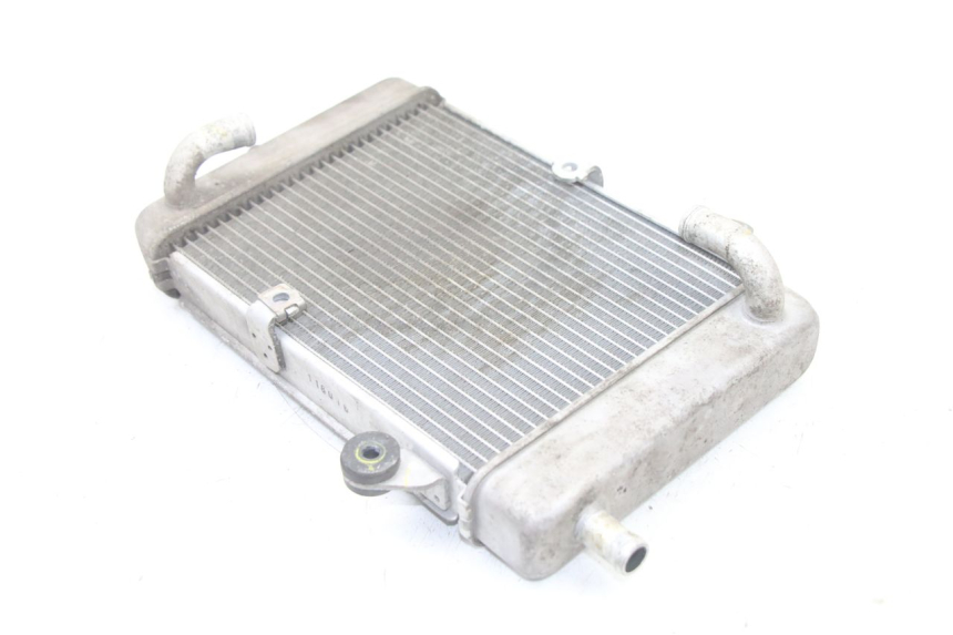 photo de COOLANT RADIATOR HONDA SH i 300 (2015 - 2020) - Surface and material condition