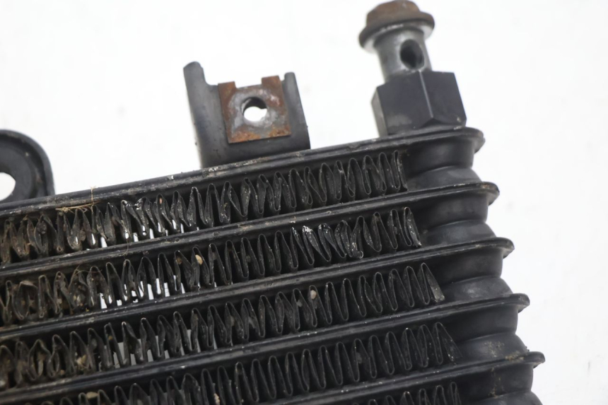photo de OIL RADIATOR KAWASAKI GPX F ZX750F 750 (1986 - 1990) - Fixing points details