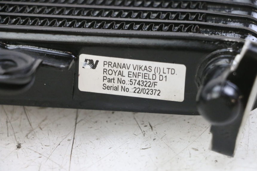 photo de OIL RADIATOR ROYAL ENFIELD SCRAM 411 (2022 - 2024) - Technical close-up