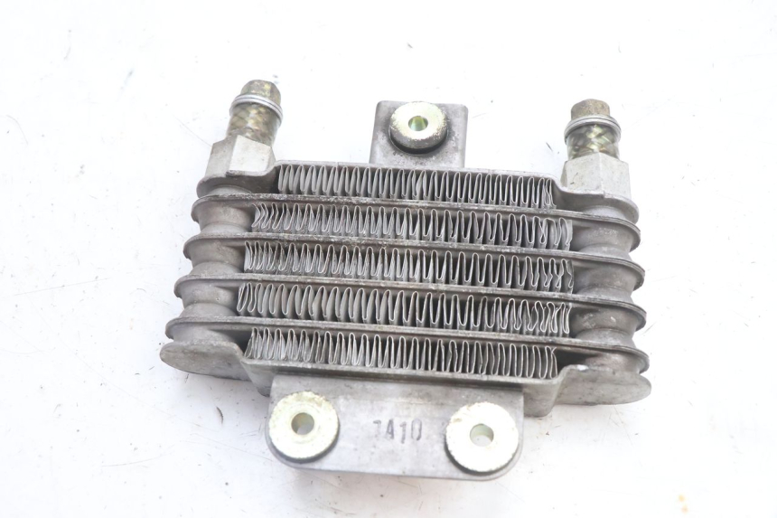 photo de OIL RADIATOR DAELIM VJ ROADWIN 125 (2004 - 2007) - Technical close-up