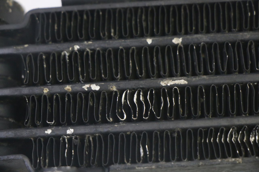 photo de OIL RADIATOR KYMCO ZING 125 (1997 - 2003) - Fixing points details