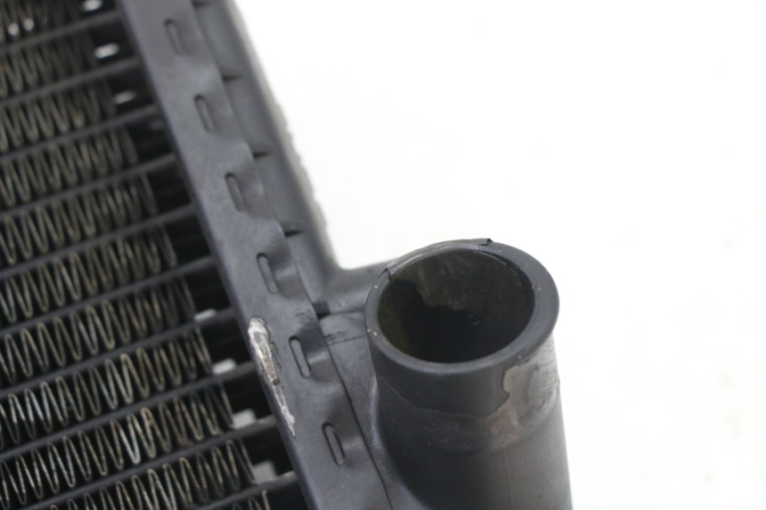 photo de COOLANT RADIATOR BMW K 75 RT 750 (1989 - 1997) - Alternative perspective