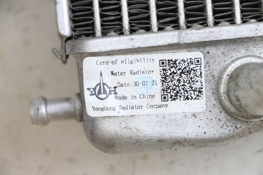 photo de COOLANT RADIATOR PIAGGIO MP3 HPE 300 (2019 - 2026) - Alternative perspective