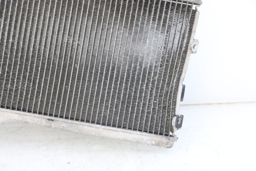 photo de RADIATOR YAMAHA MT-07 MT07 ABS 700 (2014 - 2017) - High-resolution close-up