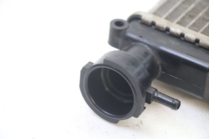 photo de COOLANT RADIATOR MBK OVETTO 4T 50 (2008 - 2016) - Zoom on usage condition