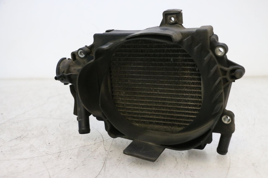 photo de COOLANT RADIATOR HONDA PCX (JF57/JF64) 125 (2014 - 2018) - Fixing points details