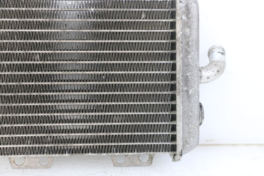 photo de COOLANT RADIATOR PEUGEOT ELYSTAR 125 (2002 - 2007) - Surface and material condition