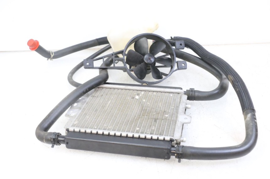 photo de RADIATOR PEUGEOT SATELIS 125 (2010 - 2012) - Zoom on usage condition