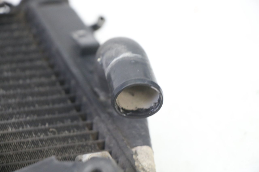 photo de COOLANT RADIATOR HONDA ST PAN EUROPEAN 1300 (2002 - 2013) - Fixing points details