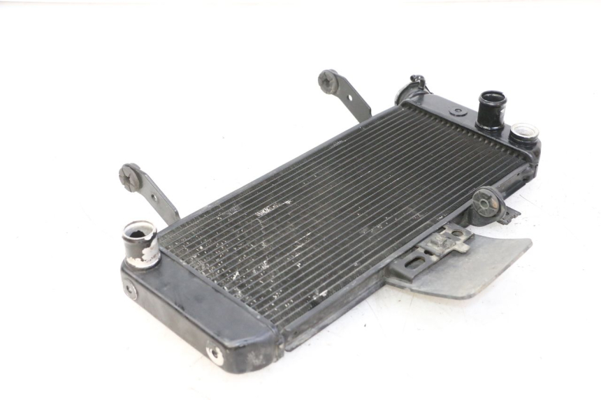 photo de COOLANT RADIATOR SUZUKI SV S 650 (2003 - 2009) - Zoom on usage condition