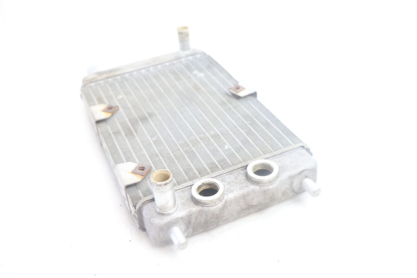 photo de COOLANT RADIATOR YAMAHA YP MAJESTY 125 (2007 - 2010) - Distinctive features