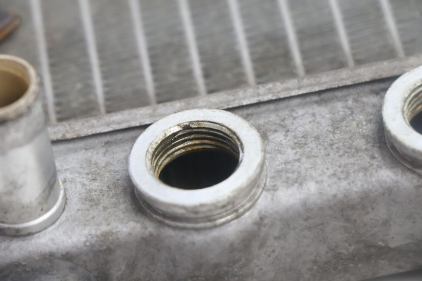 photo de COOLANT RADIATOR YAMAHA YP MAJESTY 125 (2007 - 2010) - Fixing points details